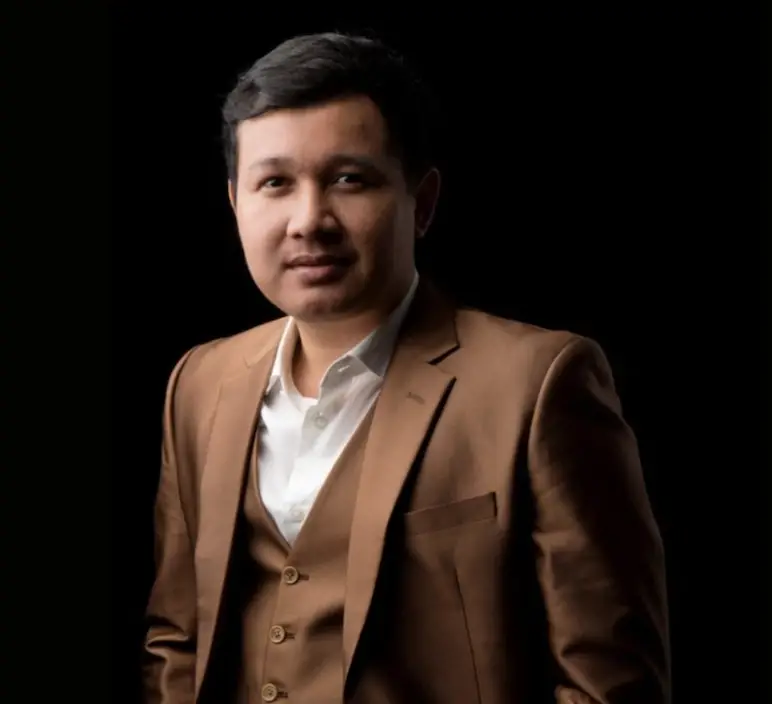 Partner Yayang Lamhot Yulius Purba